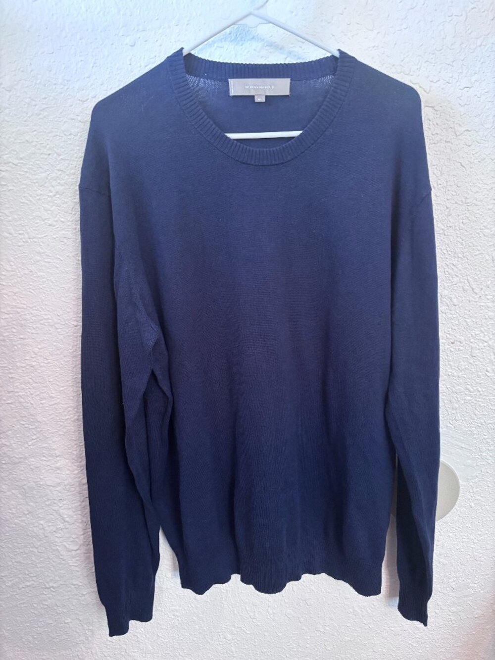 Neiman Marcus Men’s Navy Pullover Sweater XL Layering Office Preppy